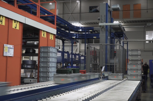 Pacoma Systems integriert Vertikalförderer Prorunner mk5